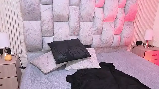 Snapshot of sofiagutierrez__ chatting on November 11, 3:06 am sofiagutierrez online show from November 11, 3:06 am