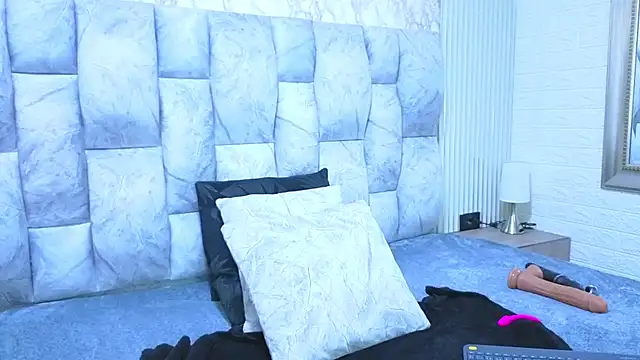 Snapshot of sofiagutierrez__ chatting on November 21, 3:27 am sofiagutierrez online show from November 21, 3:27 am