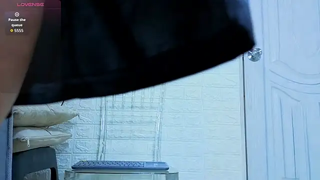 Snapshot of sofiagutierrez__ chatting on December 15, 1:15 pm sofiagutierrez online show from December 15, 1:15 pm