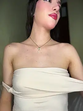 Emily-hottson online show from May 16, 12:07 am