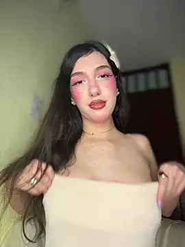 Emily-hottson online show from June 23, 1:03 am