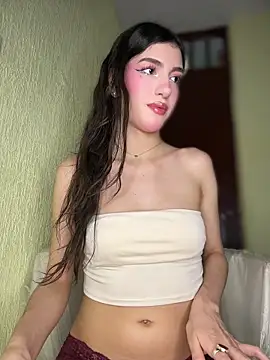 Emily-hottson online show from June 30, 2:12 am