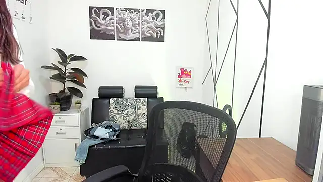 Angel-dragun online show from November 11, 7:36 pm