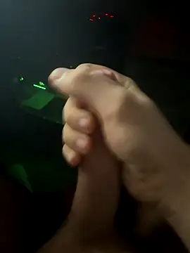 jstntz online show from December 3, 10:52 pm