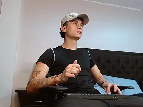 Snapshot of jaico_santos chatting on September 23, 10:57 pm jaico santos online show from September 23, 10:57 pm