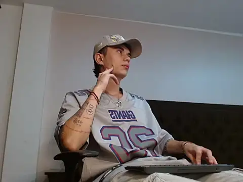 Snapshot of jaico_santos chatting on September 25, 11:19 pm jaico santos online show from September 25, 11:19 pm
