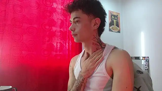 Snapshot of jaico_santos chatting on June 4, 9:32 pm jaico santos online show from June 4, 9:32 pm