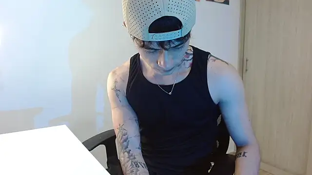 Snapshot of jaico_santos chatting on August 2, 11:25 pm jaico santos online show from August 2, 11:25 pm