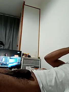 Mikaaa97 online show from November 16, 5:18 pm