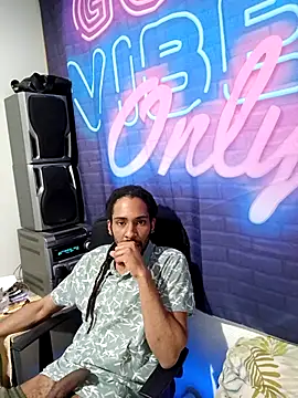 Mikaaa97 online show from February 13, 6:15 pm