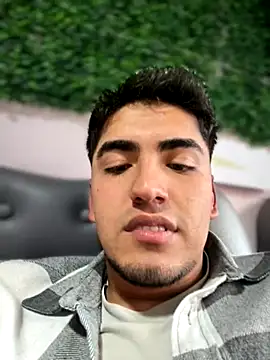 Snapshot of tomy_hot20 chatting on October 7, 9:56 pm tomy hot20 online show from October 7, 9:56 pm