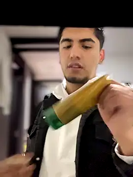 Snapshot of tomy_hot20 chatting on October 30, 6:52 pm tomy hot20 online show from October 30, 6:52 pm