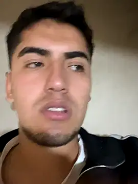 Snapshot of tomy_hot20 chatting on November 6, 9:15 pm tomy hot20 online show from November 6, 9:15 pm