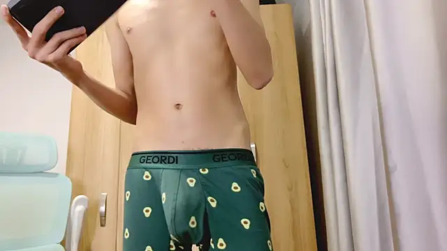 Allangil  online show from May 22, 2:40 am