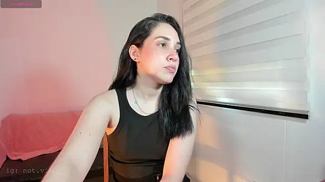 SarahCastillo  online show from March 13, 4:13 pm