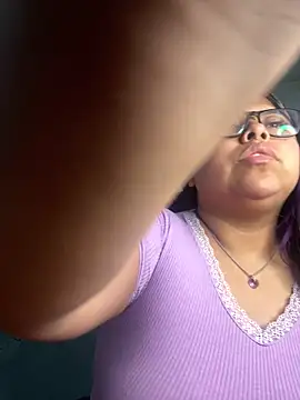 Snapshot of Lunarebelde chatting on December 16, 10:20 am Lunarebelde online show from December 16, 10:20 am