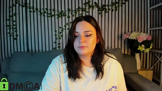 Snapshot of Mia_R0ss chatting on October 27, 1:09 am Mia R0ss online show from October 27, 1:09 am