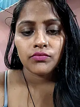 Snapshot of Jasmine_Januja chatting on May 7, 3:23 am Jasmine Januja online show from May 7, 3:23 am