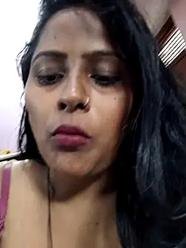 Snapshot of Jasmine_Januja chatting on May 9, 2:06 am Jasmine Januja online show from May 9, 2:06 am