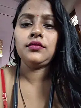 Snapshot of Jasmine_Januja chatting on May 25, 1:44 am Jasmine Januja online show from May 25, 1:44 am