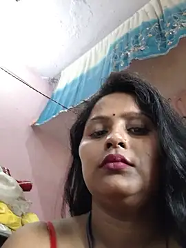Snapshot of Jasmine_Januja chatting on June 8, 1:28 am Jasmine Januja online show from June 8, 1:28 am