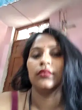 Snapshot of Jasmine_Januja chatting on June 21, 5:10 am Jasmine Januja online show from June 21, 5:10 am