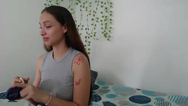 KaMila M00N online show from August 4, 8:33 pm