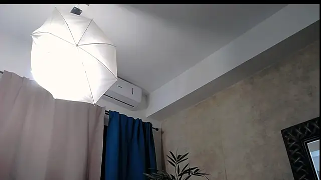 Snapshot of SaraElise chatting on May 10, 9:20 pm SaraElise online show from May 10, 9:20 pm