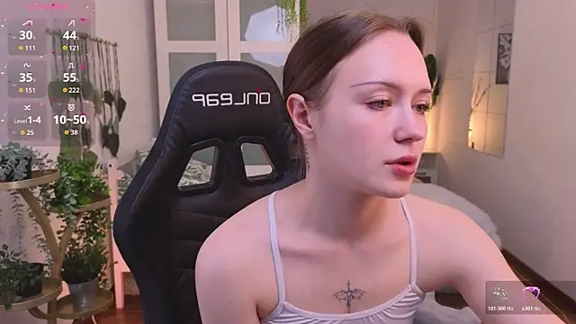 Snapshot of selin_selin chatting on November 23, 5:07 am selin selin online show from November 23, 5:07 am