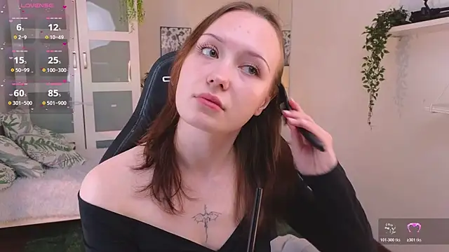 Snapshot of selin_selin chatting on November 28, 4:48 am selin selin online show from November 28, 4:48 am