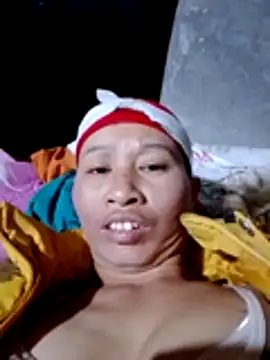 donna-bae online show from February 1, 10:47 am