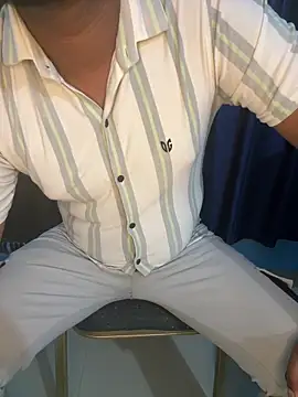 Snapshot of yourhoneyx1 chatting on November 1, 12:07 pm yourhoneyx1 online show from November 1, 12:07 pm