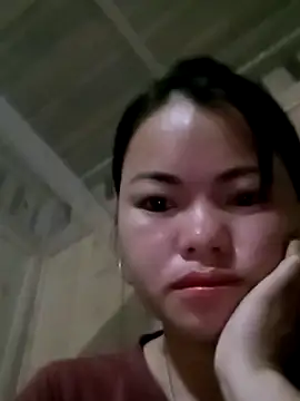 emly-xinh18 online show from December 4, 11:02 pm