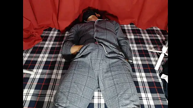 Snapshot of training_jou chatting on November 25, 6:52 pm training jou online show from November 25, 6:52 pm