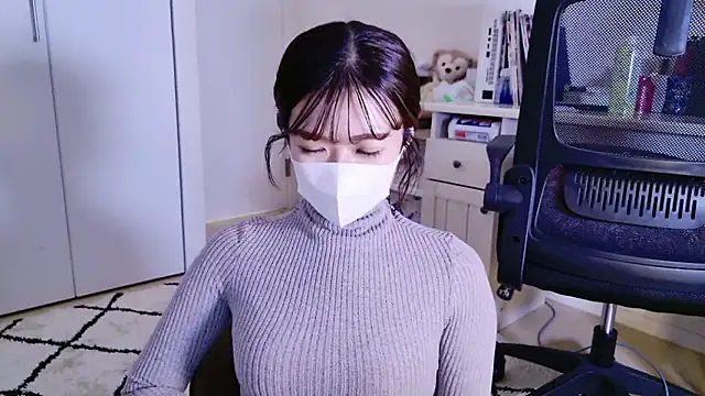 Snapshot of SatoYuri_jp chatting on October 9, 12:36 pm SatoYuri jp online show from October 9, 12:36 pm