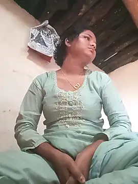 Hot Shredha online show from October 31, 4:35 am