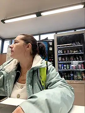 bichota85 online show from November 24, 11:10 am