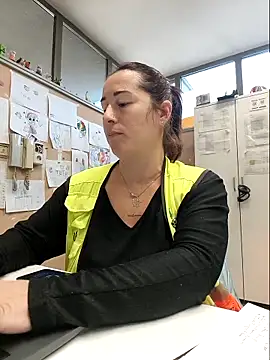 bichota85 online show from November 25, 11:43 am