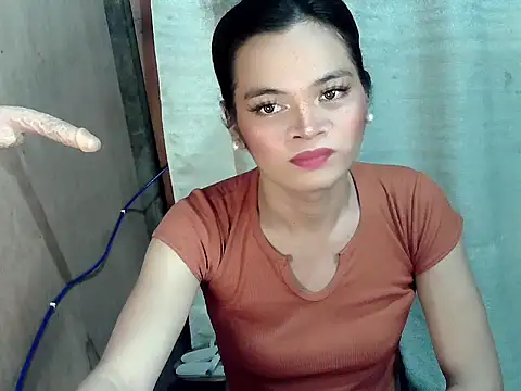 Snapshot of Nikah_loves_u chatting on December 20, 3:52 pm Nikah loves u online show from December 20, 3:52 pm