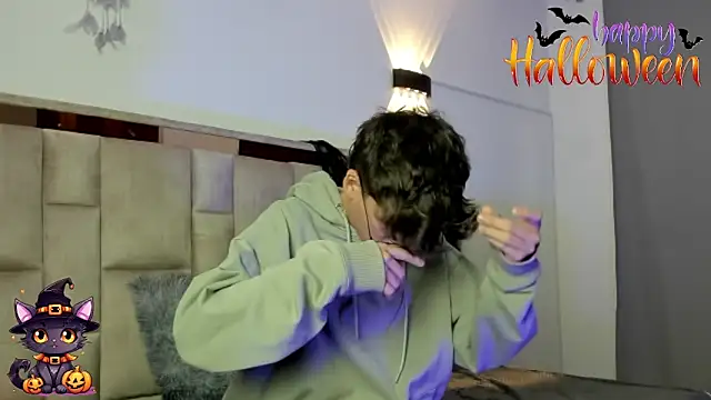 bellmontneon online show from October 29, 11:34 am