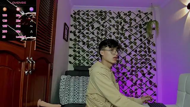 bellmontneon online show from December 18, 11:27 am