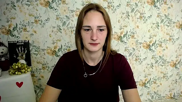 Milana Cutie  online show from September 20, 6:47 am