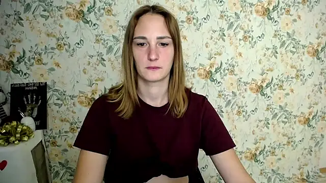 Milana Cutie  online show from September 21, 6:26 am