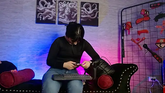 Daphnee-x online show from January 15, 11:59 am