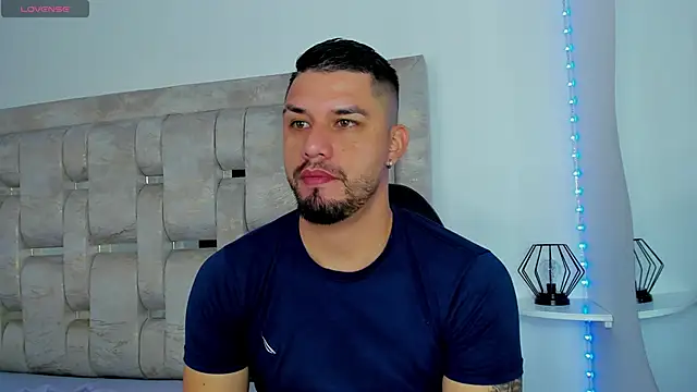 Snapshot of Jacob19_ chatting on September 22, 11:34 am Jacob19  online show from September 22, 11:34 am