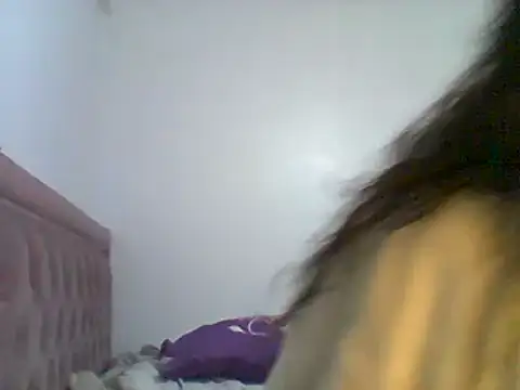 Snapshot of dulcefanny chatting on May 12, 4:26 pm dulcefanny online show from May 12, 4:26 pm