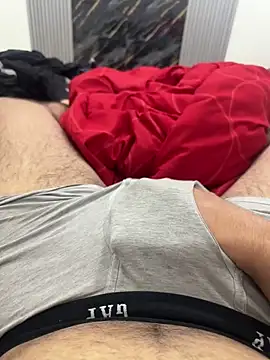 Snapshot of futsam653 chatting on May 28, 10:07 pm futsam653 online show from May 28, 10:07 pm