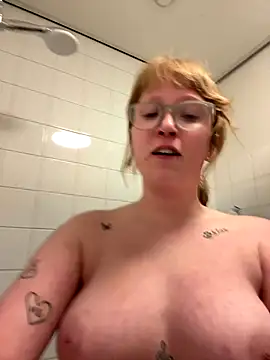 roxybliss3 online show from December 17, 12:27 am