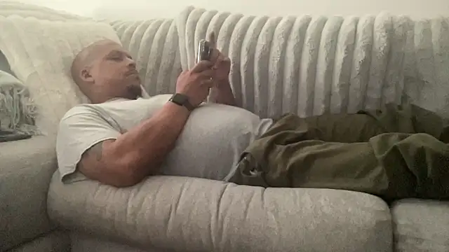 caramelizedzeus online show from November 21, 6:06 pm