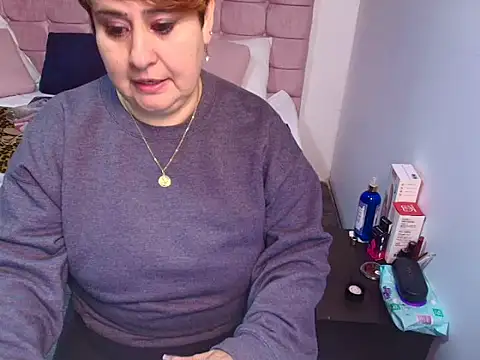 Snapshot of Sasharosee2 chatting on September 18, 11:56 am Sasharosee2 online show from September 18, 11:56 am